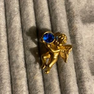 Vintage Avon engle pin